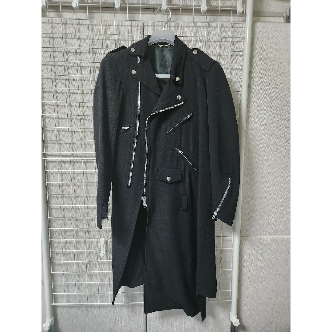 COMME des GARCONS HOMME PLUS(コムデギャルソンオムプリュス)のCOMME des GARCONS HOMME PLUS 捻れライダース メンズのジャケット/アウター(ライダースジャケット)の商品写真