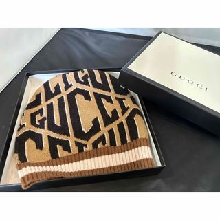 グッチ(Gucci)の【箱付き正規品】GUCCI薄手キャメル ニットキャップ ニット帽グッチハット(ニット帽/ビーニー)