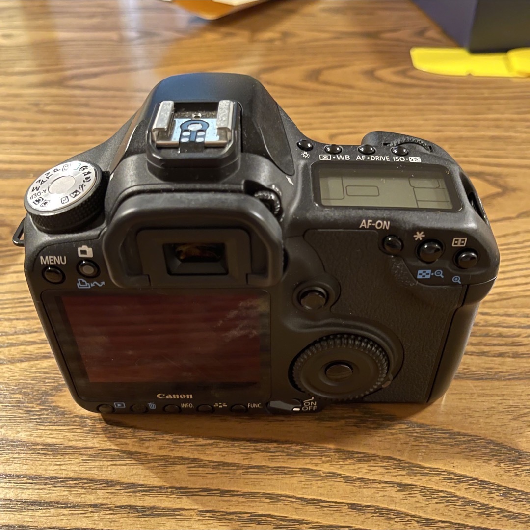 Canon EOS 50D 本体 と Canon EF50mm F1.8 II デジタル一眼 Canon EOS 50D 本体 と Canon EF50mm F1.8 II デジタル一眼
