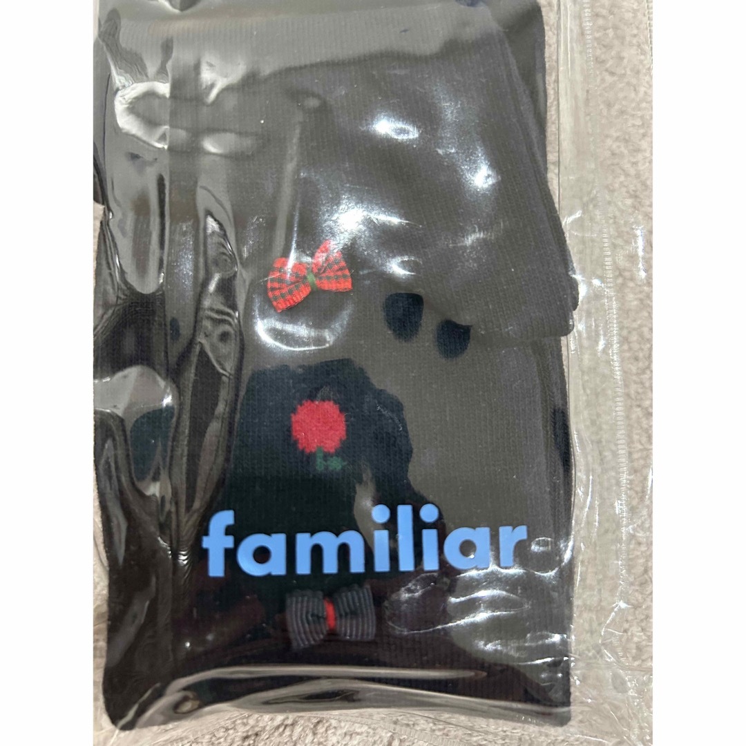 familiar(ファミリア)の新品、未開封　ファミリア　タイツ　紺色　135サイズ レディースのレッグウェア(タイツ/ストッキング)の商品写真