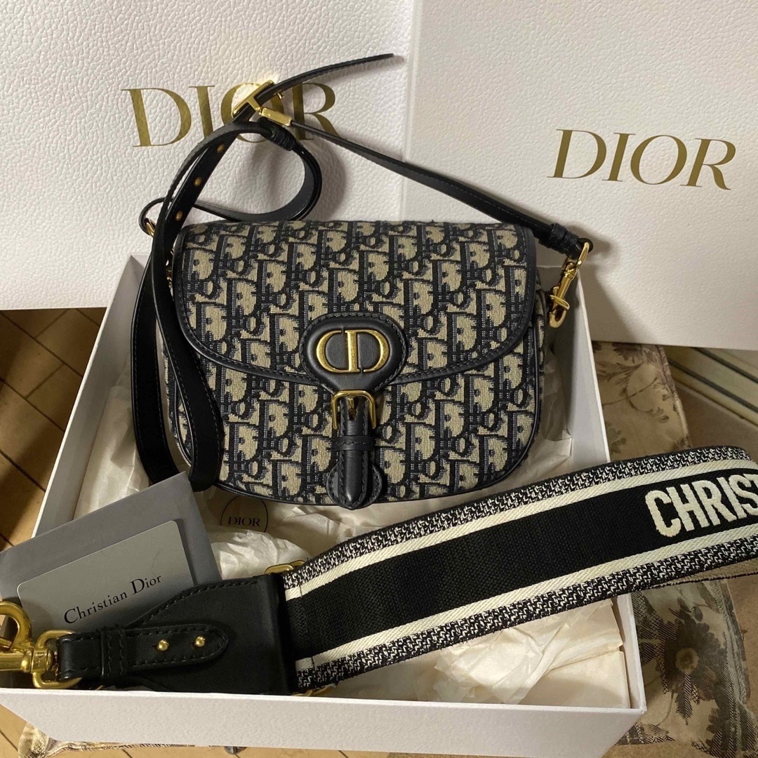 Christian Dior(クリスチャンディオール)のクリスチャンディオール  ボビーミディアム　別売りショルダーストラップ付き レディースのバッグ(ショルダーバッグ)の商品写真