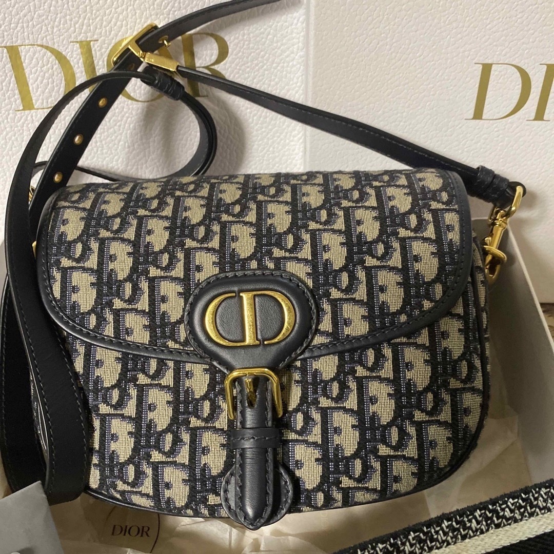 Christian Dior(クリスチャンディオール)のクリスチャンディオール  ボビーミディアム　別売りショルダーストラップ付き レディースのバッグ(ショルダーバッグ)の商品写真