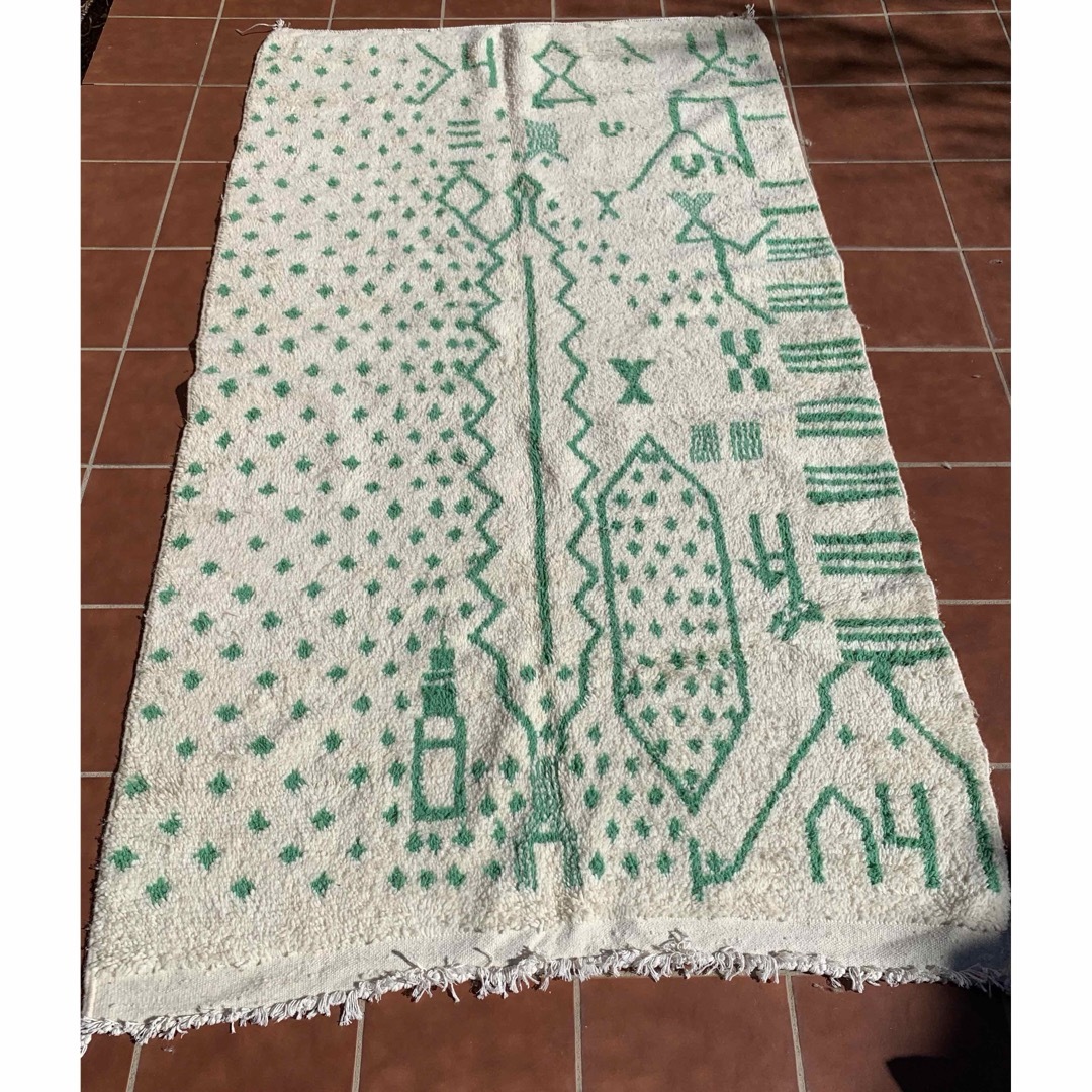 モロッコ ラグ カーペット　絨毯　アジラル ベニワレ