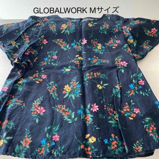グローバルワーク(GLOBAL WORK)のGLOBALWORK レディース花柄半袖カットソー　Mサイズ(カットソー(半袖/袖なし))