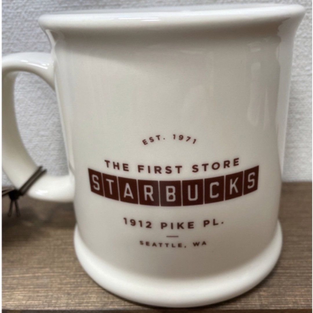 Starbucks Coffee(スターバックスコーヒー)の【アメリカ限定】新品未使用 スタバ 一号店限定 マグカップ ペアセット キッズ/ベビー/マタニティの授乳/お食事用品(マグカップ)の商品写真