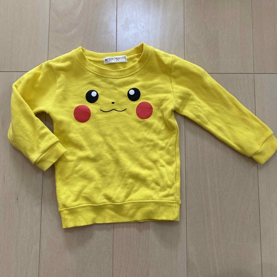 ポケモン(ポケモン)のピカチュウ　トレーナー　90 キッズ/ベビー/マタニティのキッズ服男の子用(90cm~)(その他)の商品写真