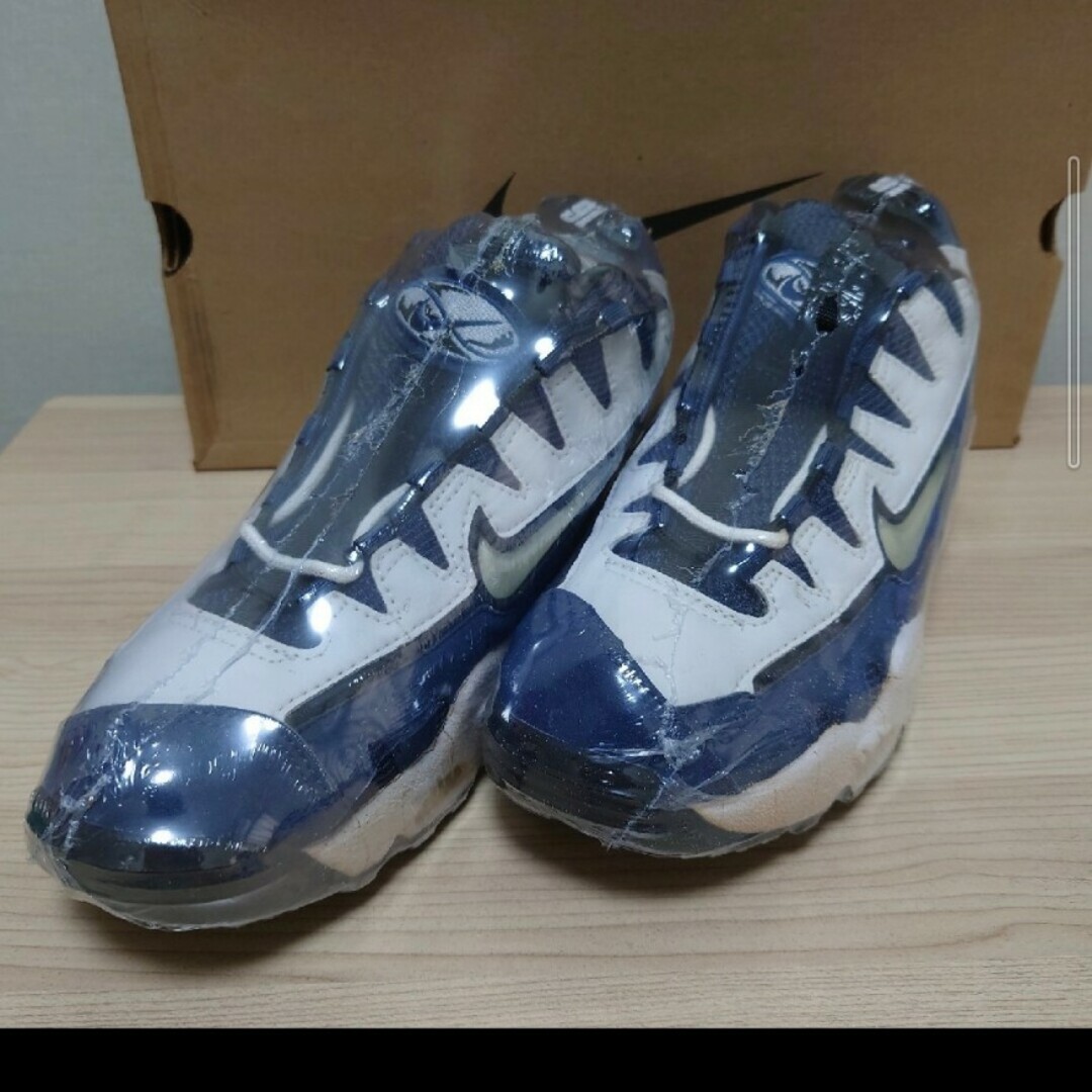 NIKE(ナイキ)のナイキ　AIR MAX TRIAX  オリジナル他セット メンズの靴/シューズ(スニーカー)の商品写真