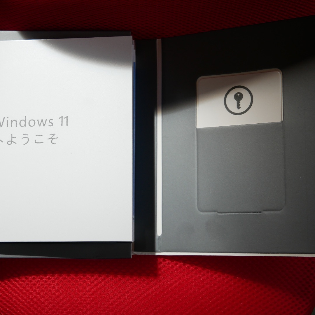 Microsoft(マイクロソフト)の[ 正規品 ] Windows 11 Home USBパッケージ版 日本語版 スマホ/家電/カメラのPC/タブレット(その他)の商品写真