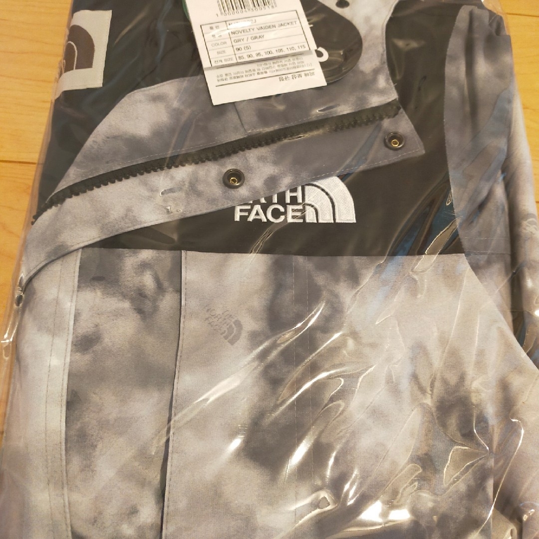 THE NORTH FACE(ザノースフェイス)の【日本未発売】NOVELTY VAIDEN JACKET Sサイズ メンズのジャケット/アウター(マウンテンパーカー)の商品写真