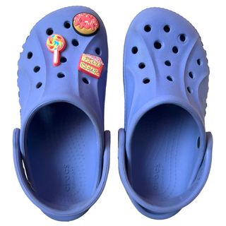 クロックス(crocs)の[crocs] クロックス キッズ クラシックサンダル ジビッツ付 c12(サンダル)