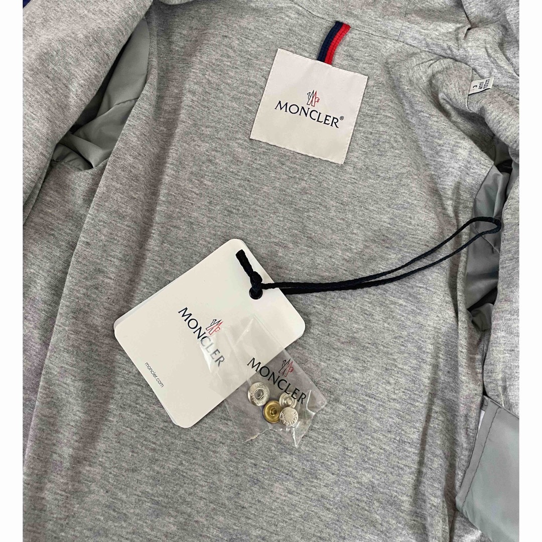 MONCLER(モンクレール)のモンクレール　ウインドブレーカー3A キッズ/ベビー/マタニティのキッズ服男の子用(90cm~)(ジャケット/上着)の商品写真