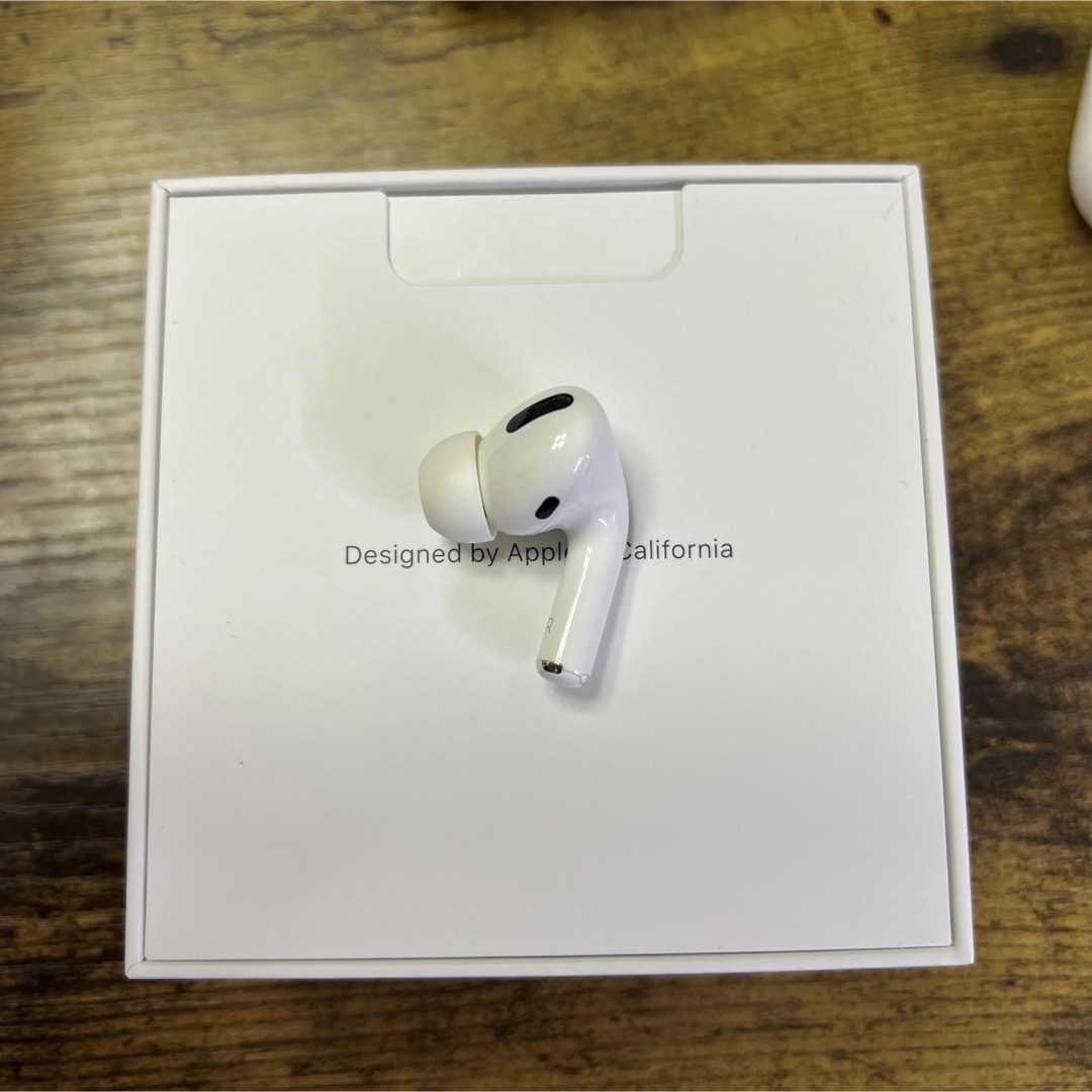 Apple Airpods  Pro 第1世代　右側　右耳　右