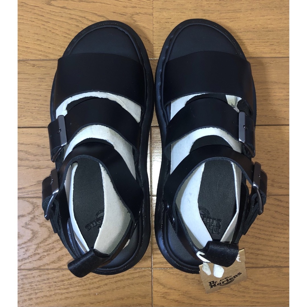 Dr.Martens(ドクターマーチン)の24cm 新品 Dr.Martens GRYPHON STRAP SANDAL レディースの靴/シューズ(サンダル)の商品写真