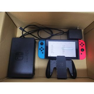 ニンテンドースイッチ(Nintendo Switch)のニンテンドースイッチ　中古美品(家庭用ゲーム機本体)