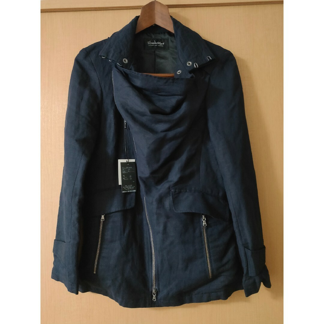 H&M DIVIDED ライダースジャケット フェイクレザー カッコ可愛い 白