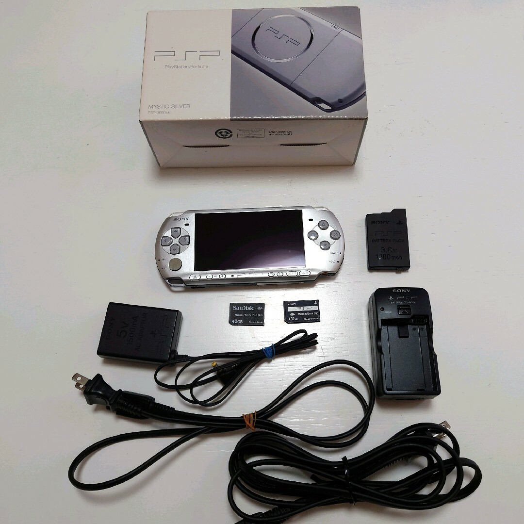 PSP本体PSP-3000　ミスティックシルバー