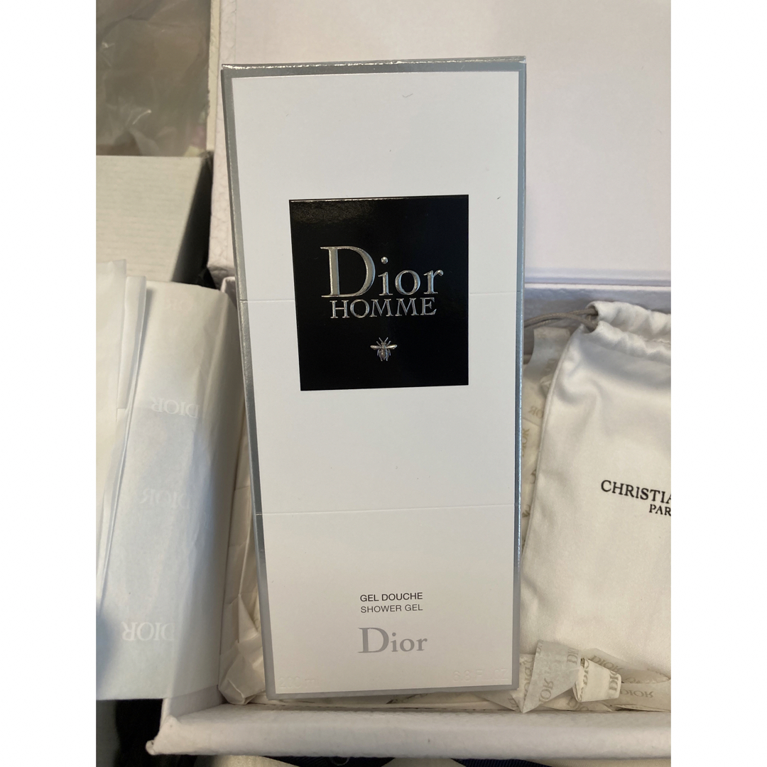 Dior(ディオール)のディオール　オム　シャワージェル コスメ/美容のボディケア(ボディソープ/石鹸)の商品写真