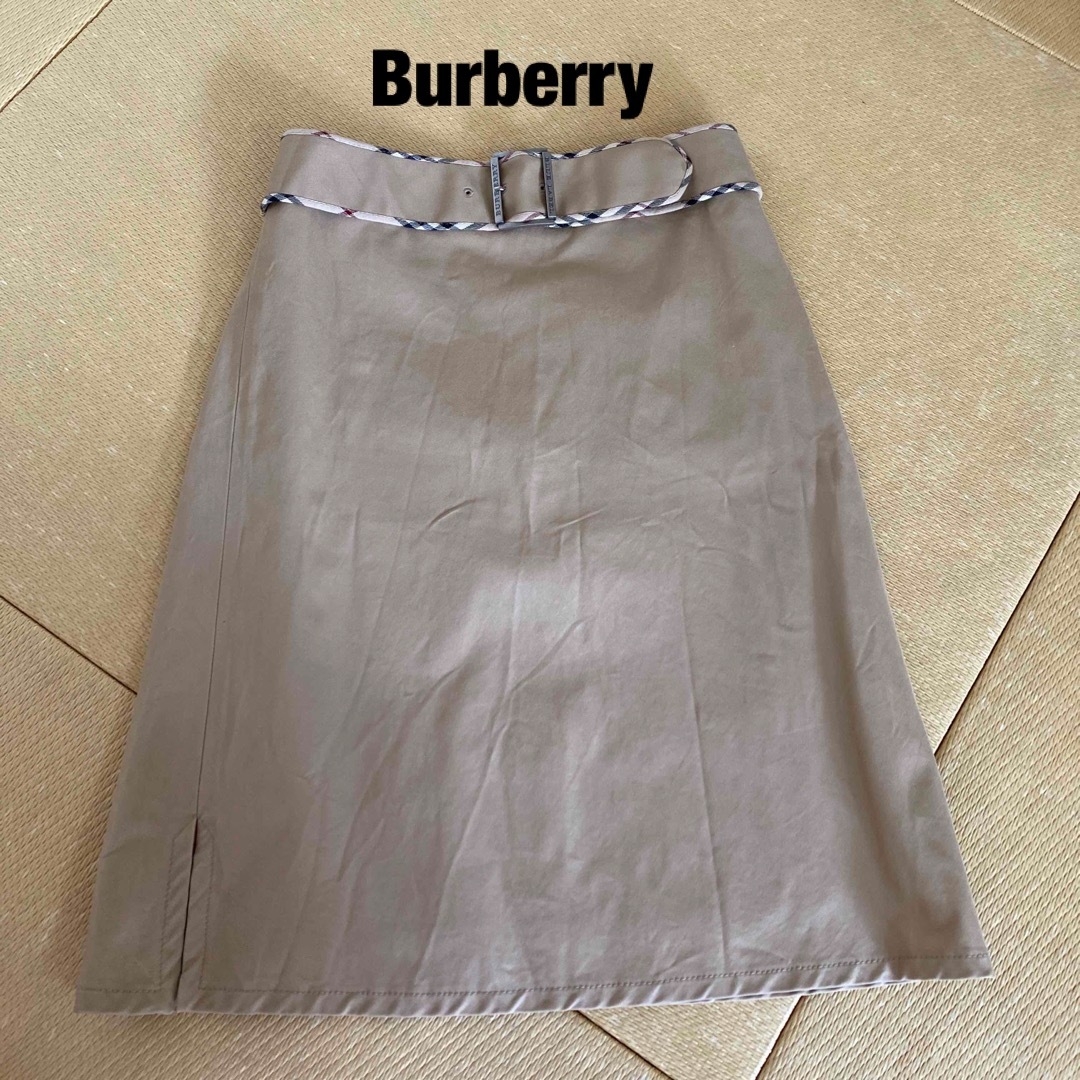 BURBERRY BLUE LABEL(バーバリーブルーレーベル)のBurberry バーバリーブルーレーベル　スカート　サイズS レディースのスカート(ひざ丈スカート)の商品写真