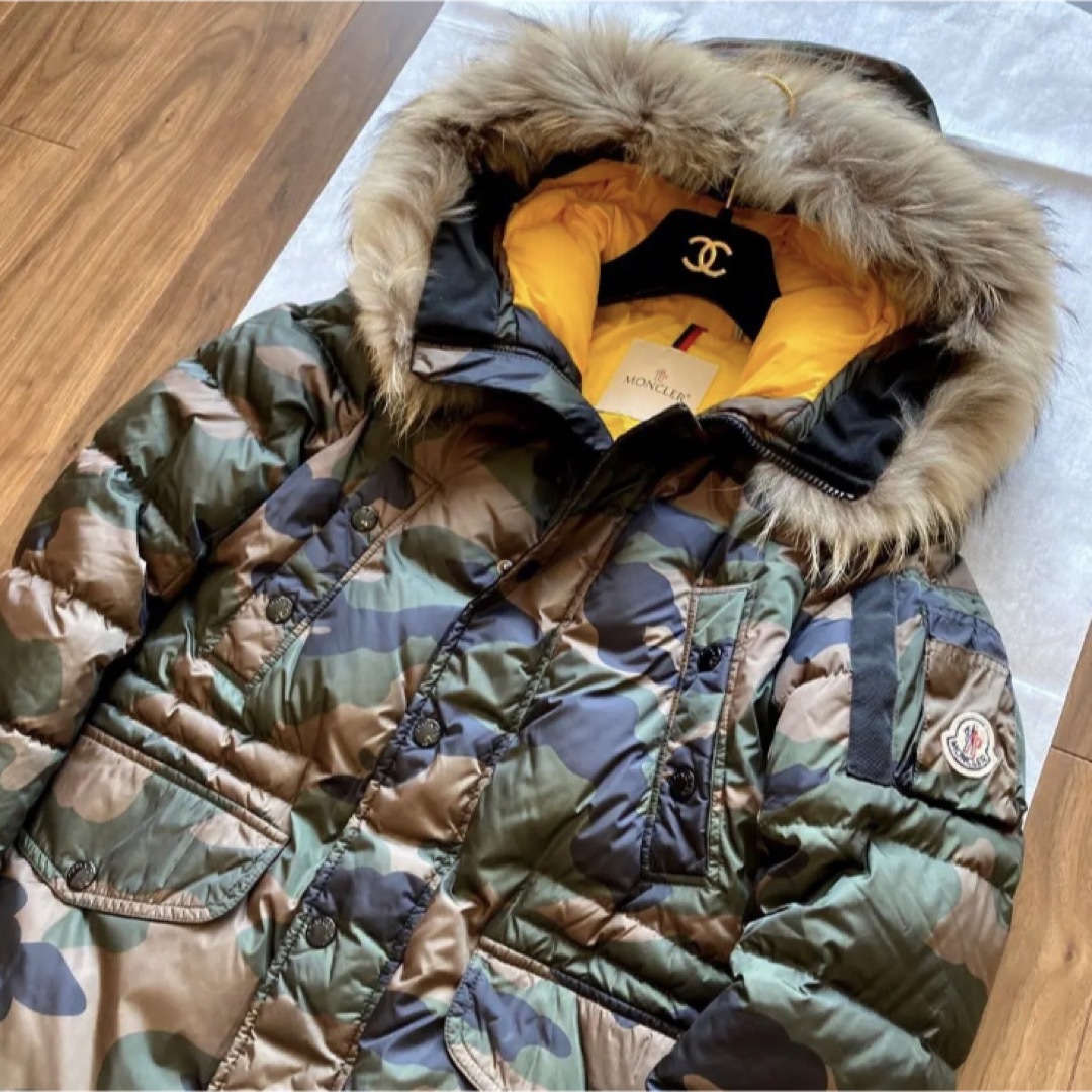 美品★MONCLER モンクレール ダウンジャケット カモフラ  リバーシブル