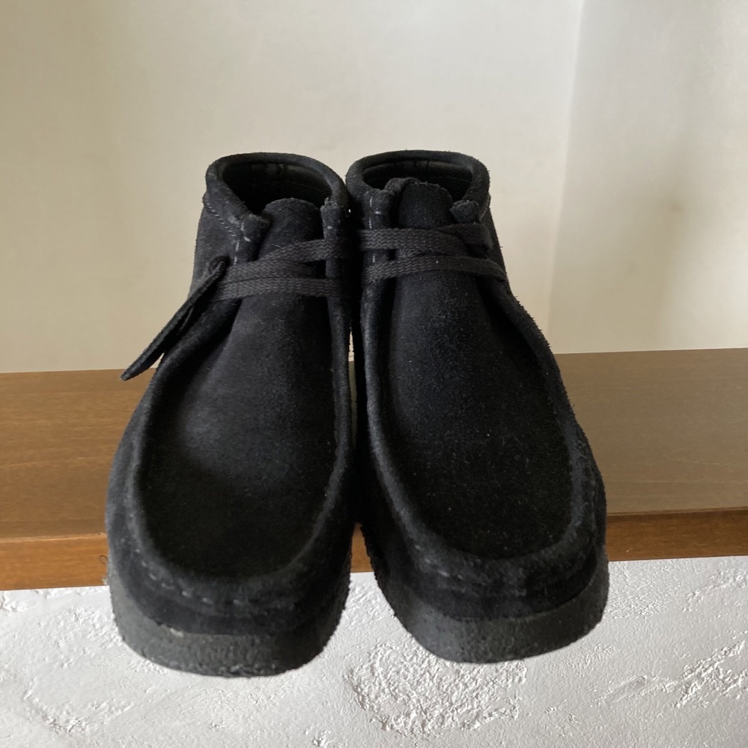 クラークス Clarks ワラビー 23.5 デザート ブーツ スウェード 黒 - ブーツ