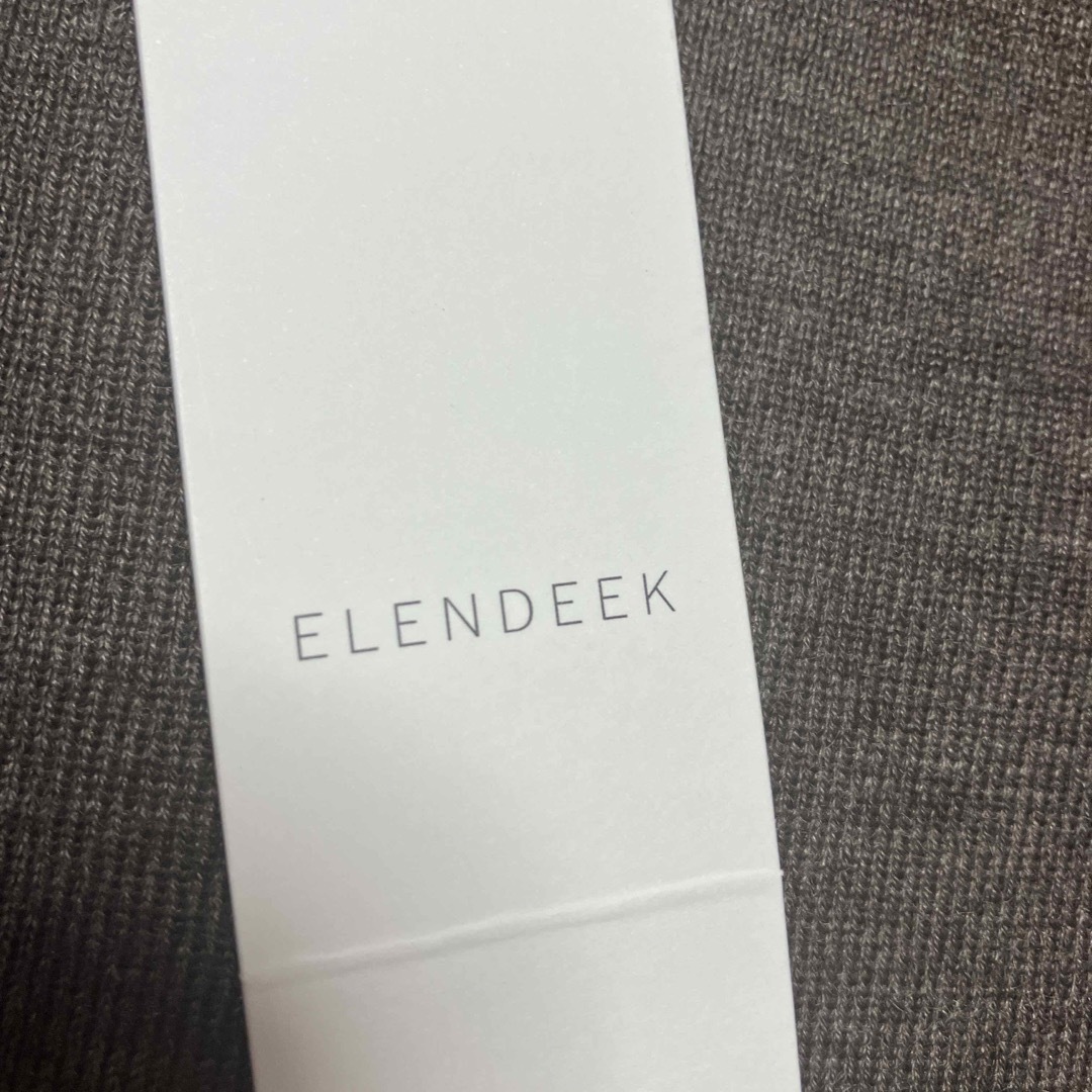 ELENDEEK(エレンディーク)の新品タグ付　エレンデイーク　ニットスカート レディースのスカート(ひざ丈スカート)の商品写真