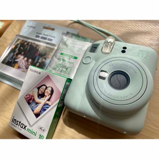 フジフイルム(富士フイルム)のFUJIFILM INSTAX mini12 グリーン(フィルムカメラ)