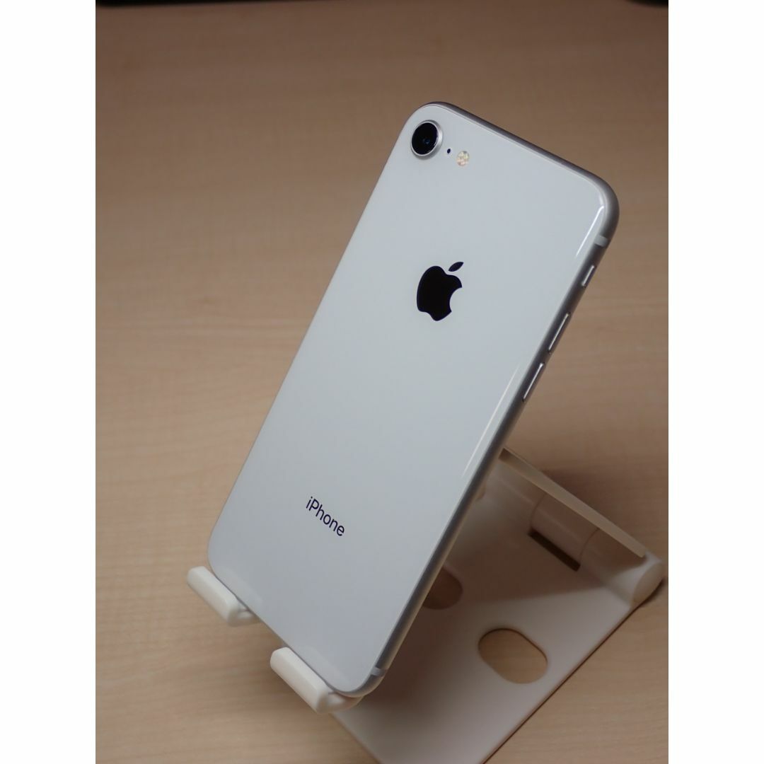 iPhone 8 シルバー 64 GB バッテリー最大容量100%