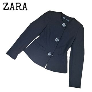 ザラ(ZARA)のZARA ザラ ノーカラージャケット ビジューボタン ブラック XSサイズ(ノーカラージャケット)