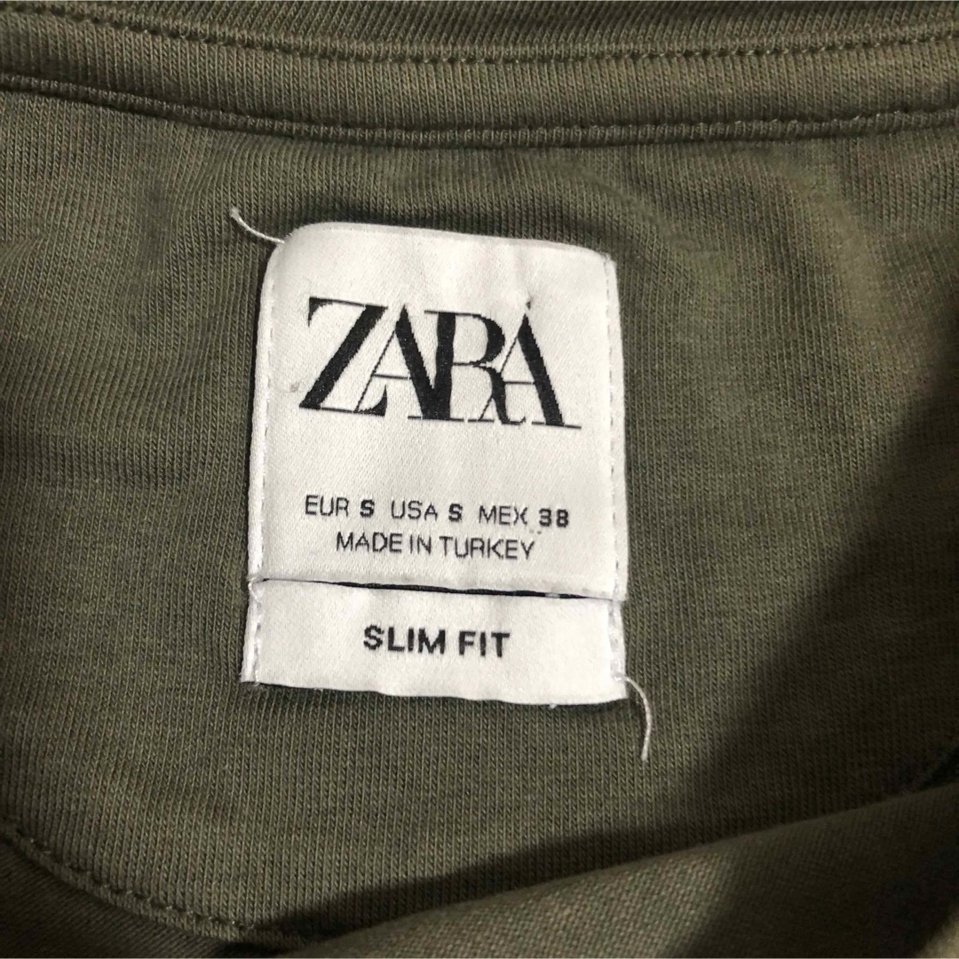 ZARA(ザラ)のZARA 定番ＵネックＴシャツ　カーキ メンズのトップス(Tシャツ/カットソー(半袖/袖なし))の商品写真