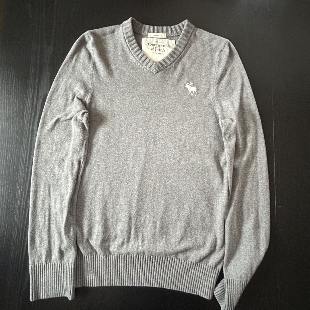 Abercrombie&Fitch アバクロンビー&フィッチ　グレーニット