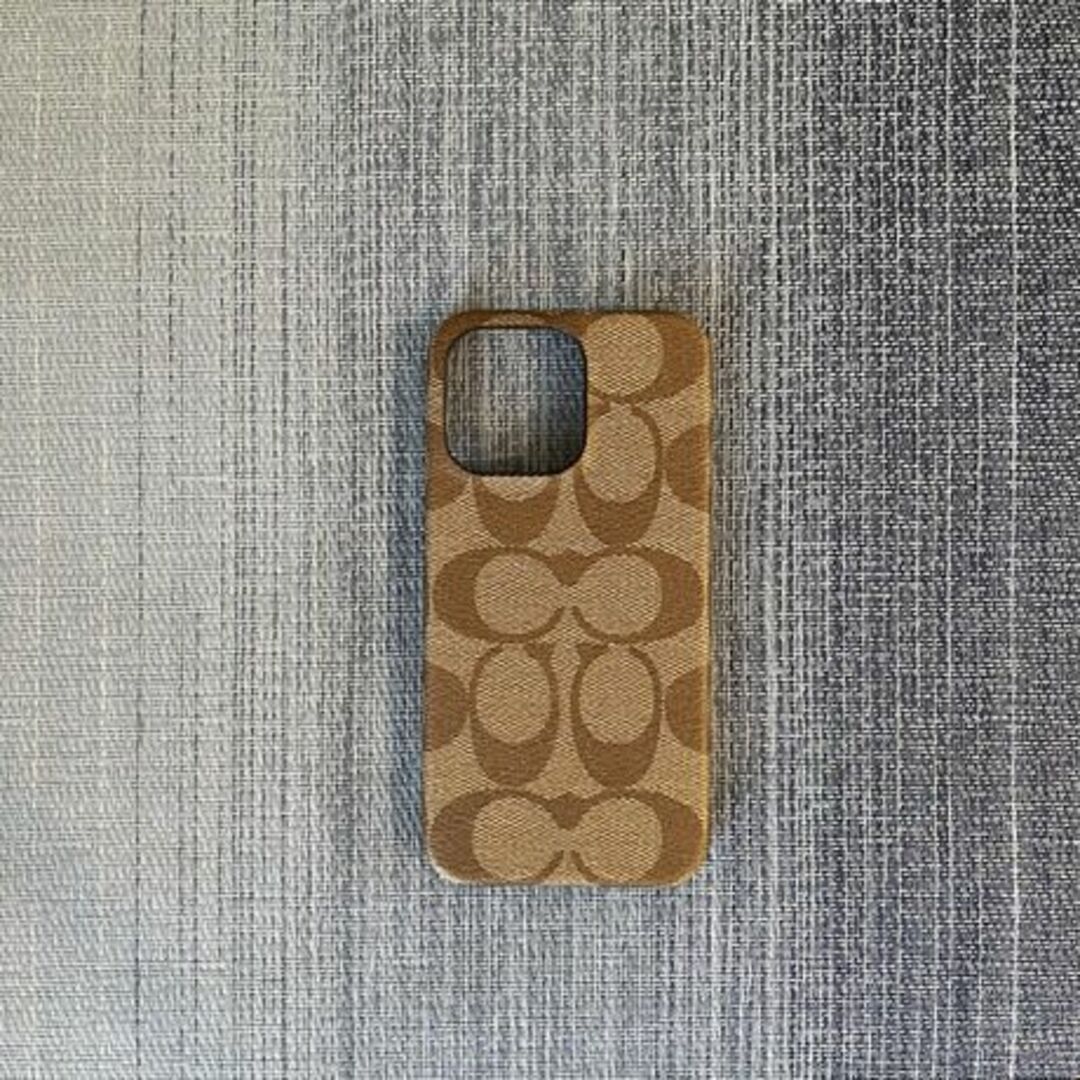 COACH - 新品☆コーチのiPhone13 pro 対応☆ケース☆KHAKの通販 by さ
