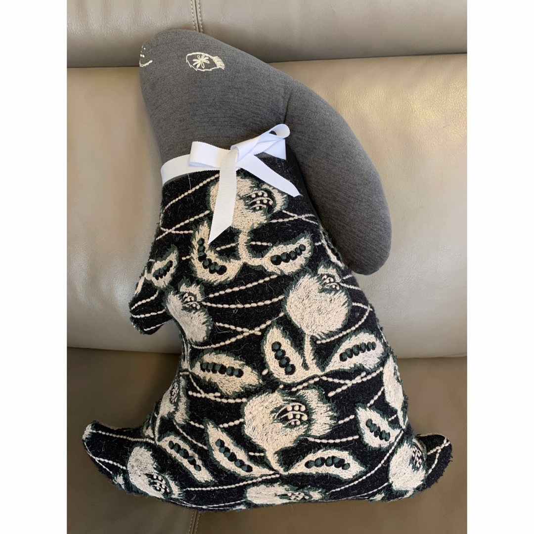 ミナペルホネン希少wind flower&ballade うさぎクッション極美品