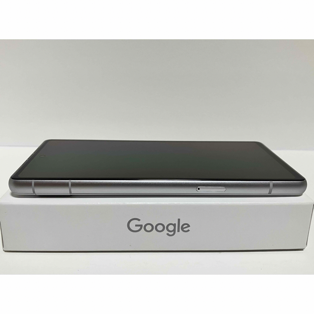 Google Pixel(グーグルピクセル)のGoogle Pixel 7a 128GB Snow ホワイト スマホ/家電/カメラのスマートフォン/携帯電話(スマートフォン本体)の商品写真