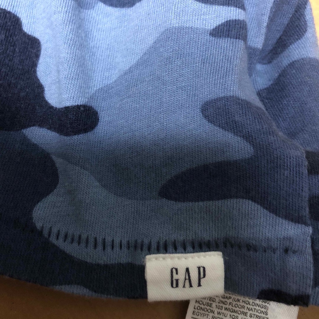 GAP(ギャップ)のGAPのメーサイ柄Tシャツ キッズ/ベビー/マタニティのキッズ服女の子用(90cm~)(Tシャツ/カットソー)の商品写真