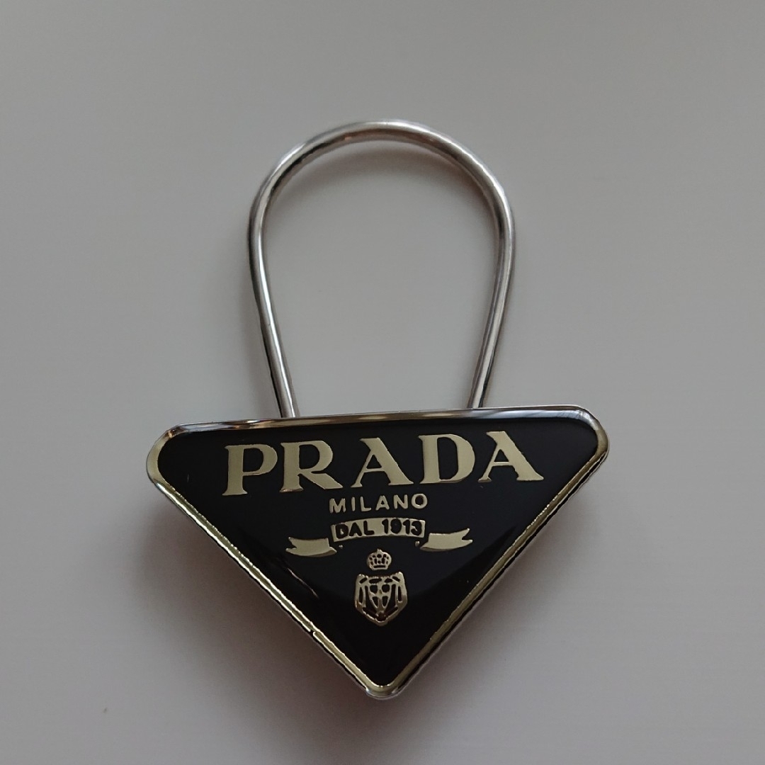 PRADA(プラダ)のPRADA キーホルダー レディースのファッション小物(キーホルダー)の商品写真