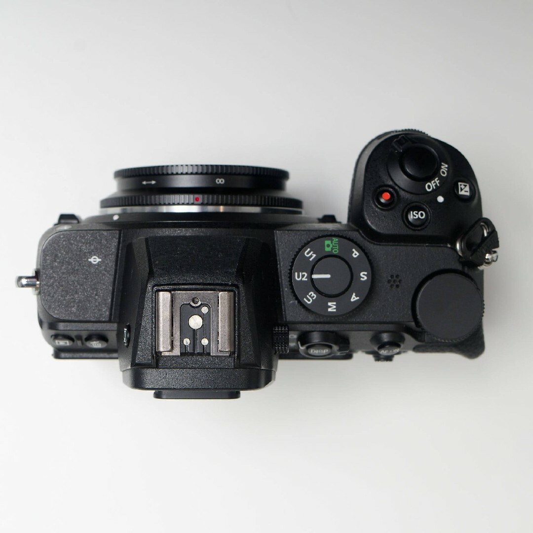 Nikon(ニコン)の【訳あり】Nikon Z5 ボディ スマホ/家電/カメラのカメラ(ミラーレス一眼)の商品写真
