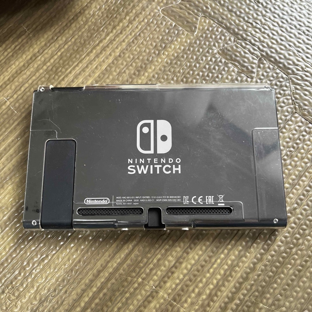 Nintendo Switch 本体のみ(外箱付き) Nintendo Switch 本体のみ(外箱付き)