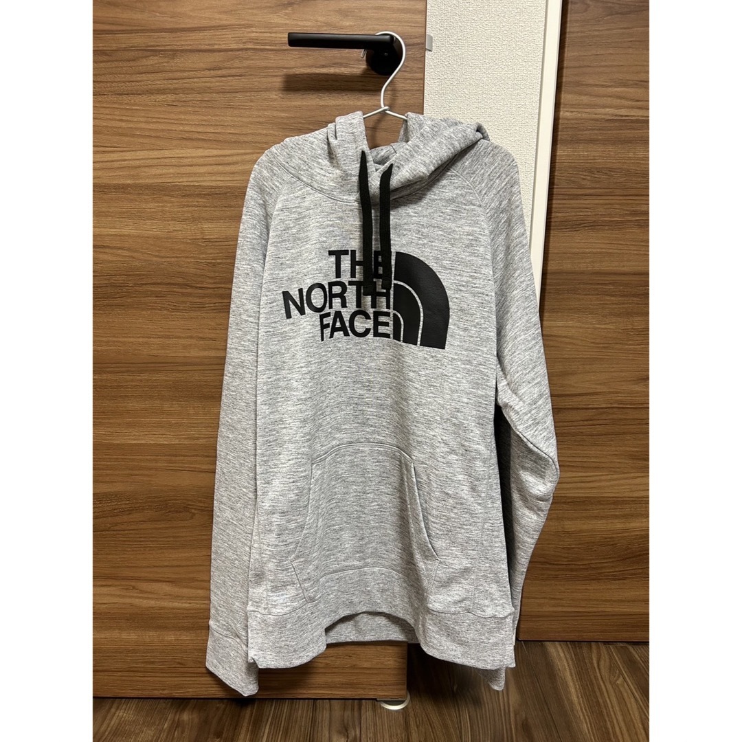 新品未使用　THE NORTHFACE パーカー　M