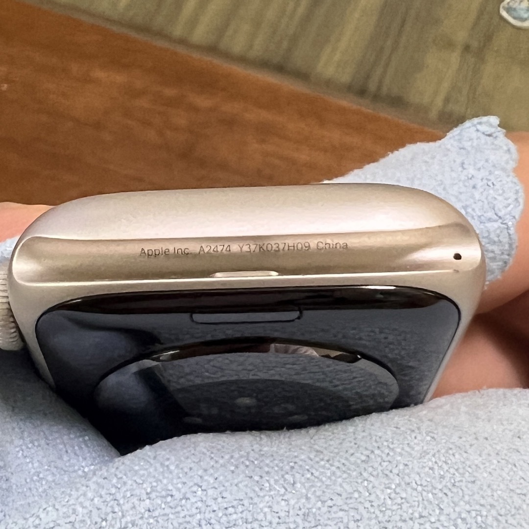 Apple Watch(アップルウォッチ)の美品　AppleWatch 7 本体 45mm バッテリー最大容量98% メンズの時計(腕時計(デジタル))の商品写真