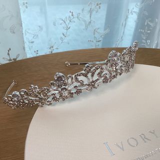 □ ivory&co □アイボリーアンドコー□ティアラ □Alyssa□アリッサの □ ivory&co □アイボリーアンドコー□ティアラ □Alyssa□アリッサの