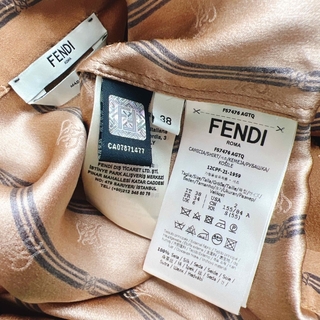 FENDI - 美品 FENDIフェンディ シルク カフス付 カリグラフィー シャツ