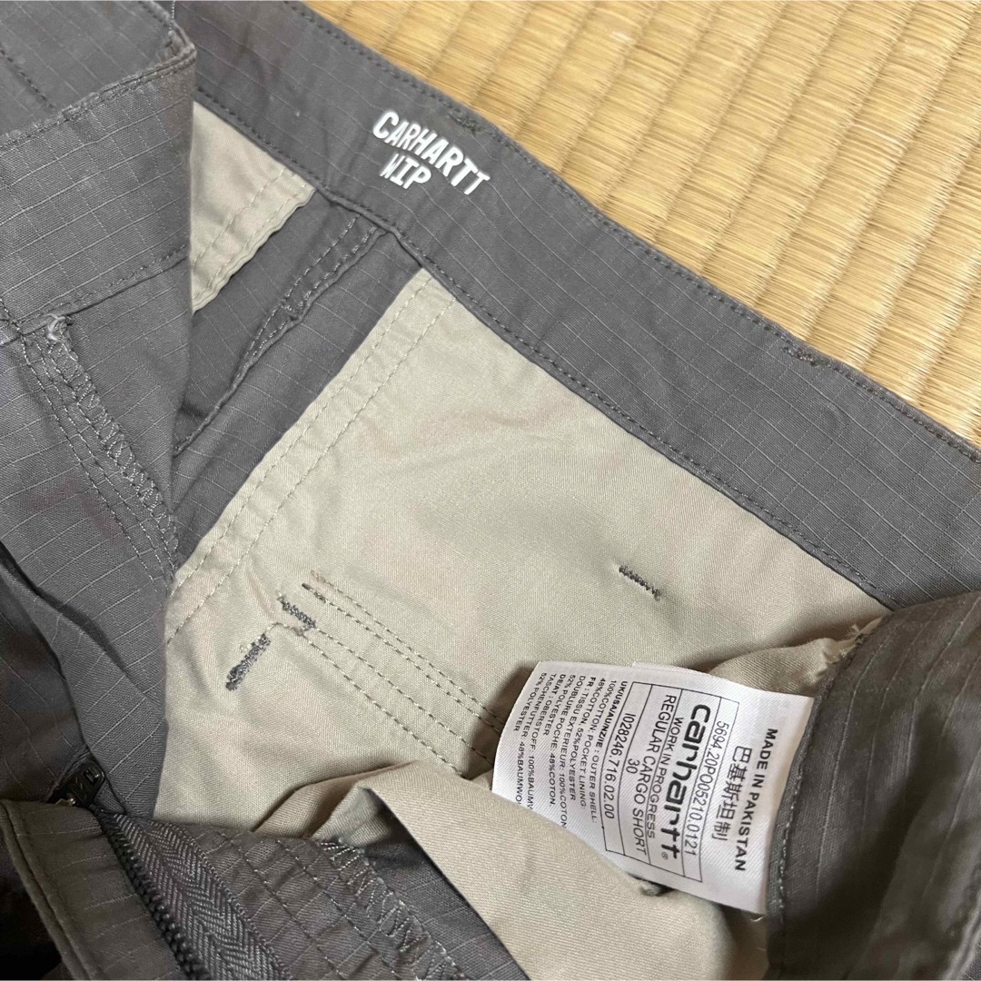 Charhartt WIP(カーハートダブリューアイピー)のcarhartt ハーフパンツ メンズのパンツ(ショートパンツ)の商品写真