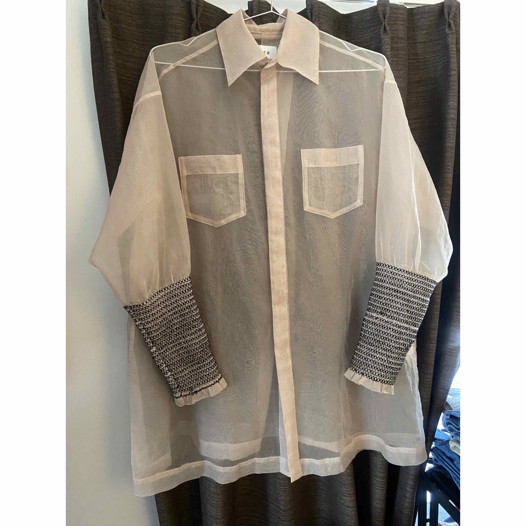 belper ベルパー 袖刺繍、シースルーシャツ - シャツ/ブラウス(長袖/七分)
