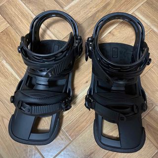 バートン(BURTON)のBURTON cartel  Mサイズ 17-18 中古(バインディング)