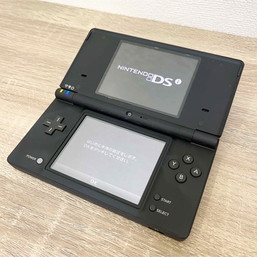 ニンテンドーDS(ニンテンドーDS)の任天堂DSi 本体　ブラック　ニンテンドーdsi  エンタメ/ホビーのゲームソフト/ゲーム機本体(携帯用ゲーム機本体)の商品写真