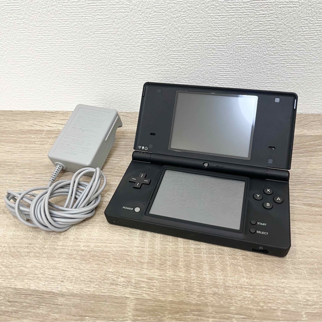 ＜未使用品＞Nintendo ニンテンドー DSI BLACK