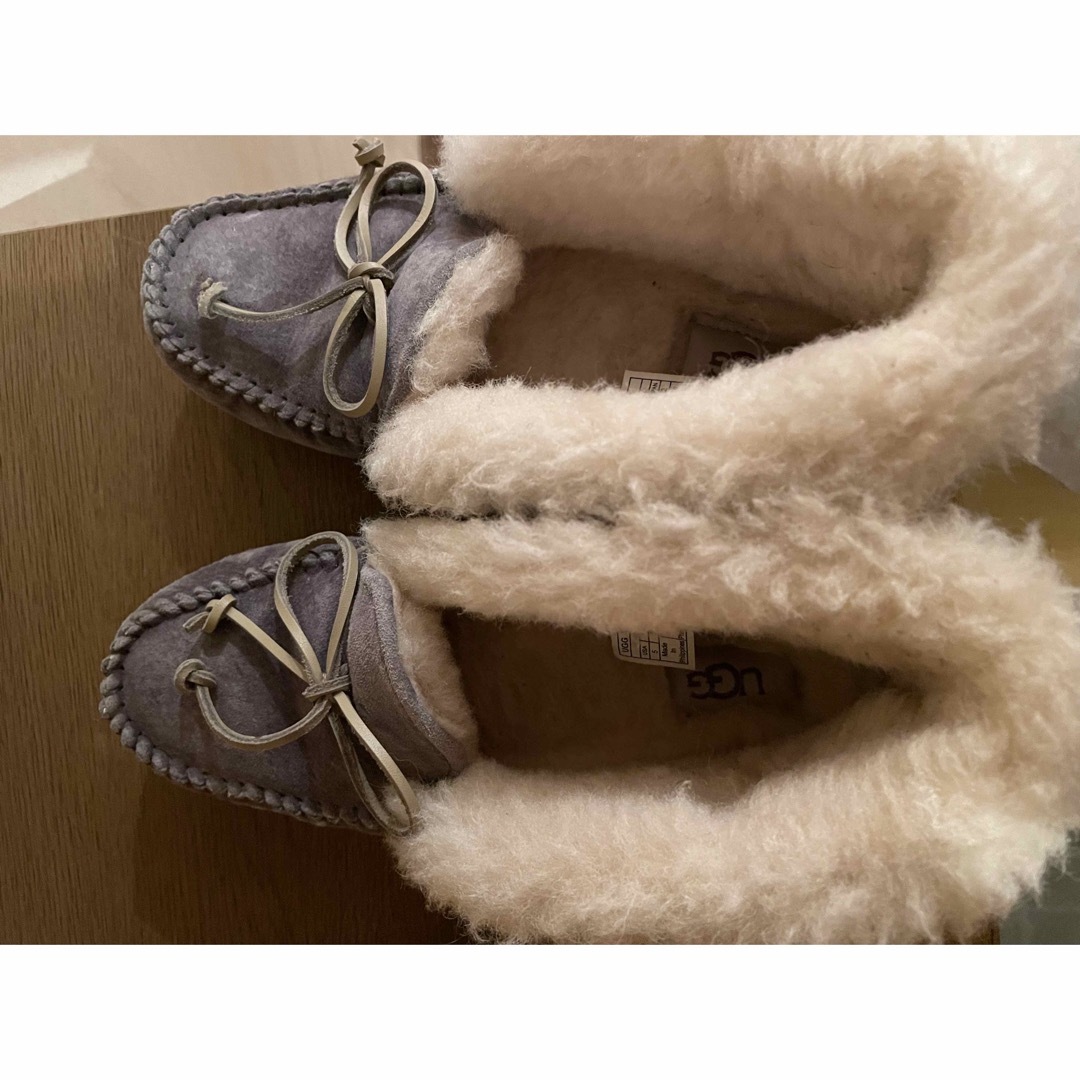 UGG モカシンブーツ