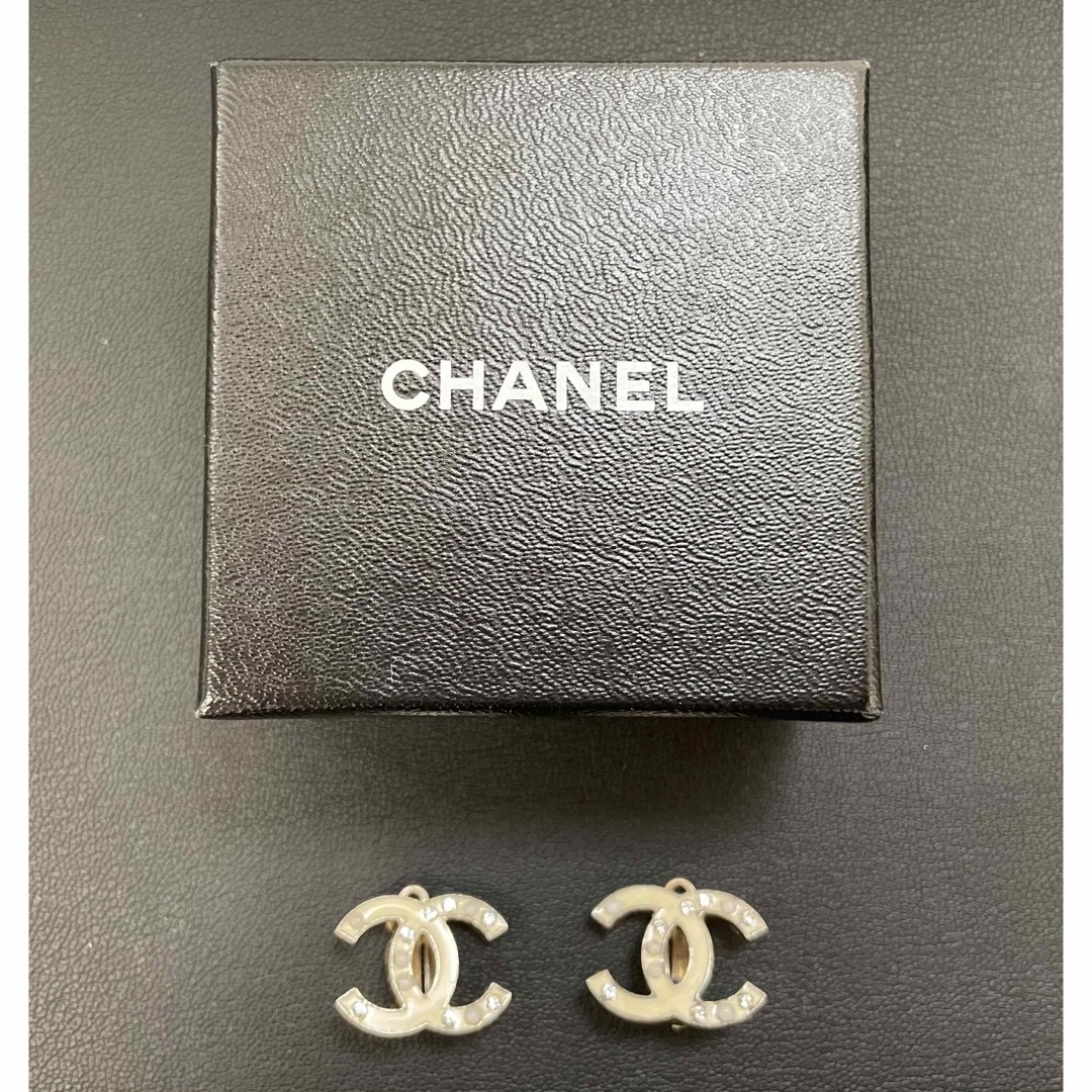 CHANEL ココマーク イヤリング　ラインストーン/パット無