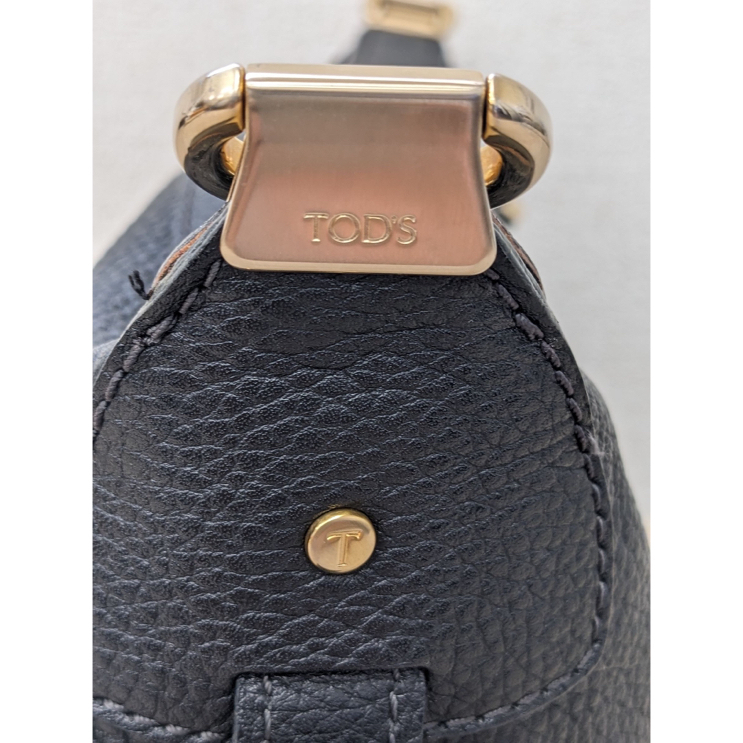 TOD'S(トッズ)のトッズ　ワンハンドルバック　レザー　黒 レディースのバッグ(ハンドバッグ)の商品写真