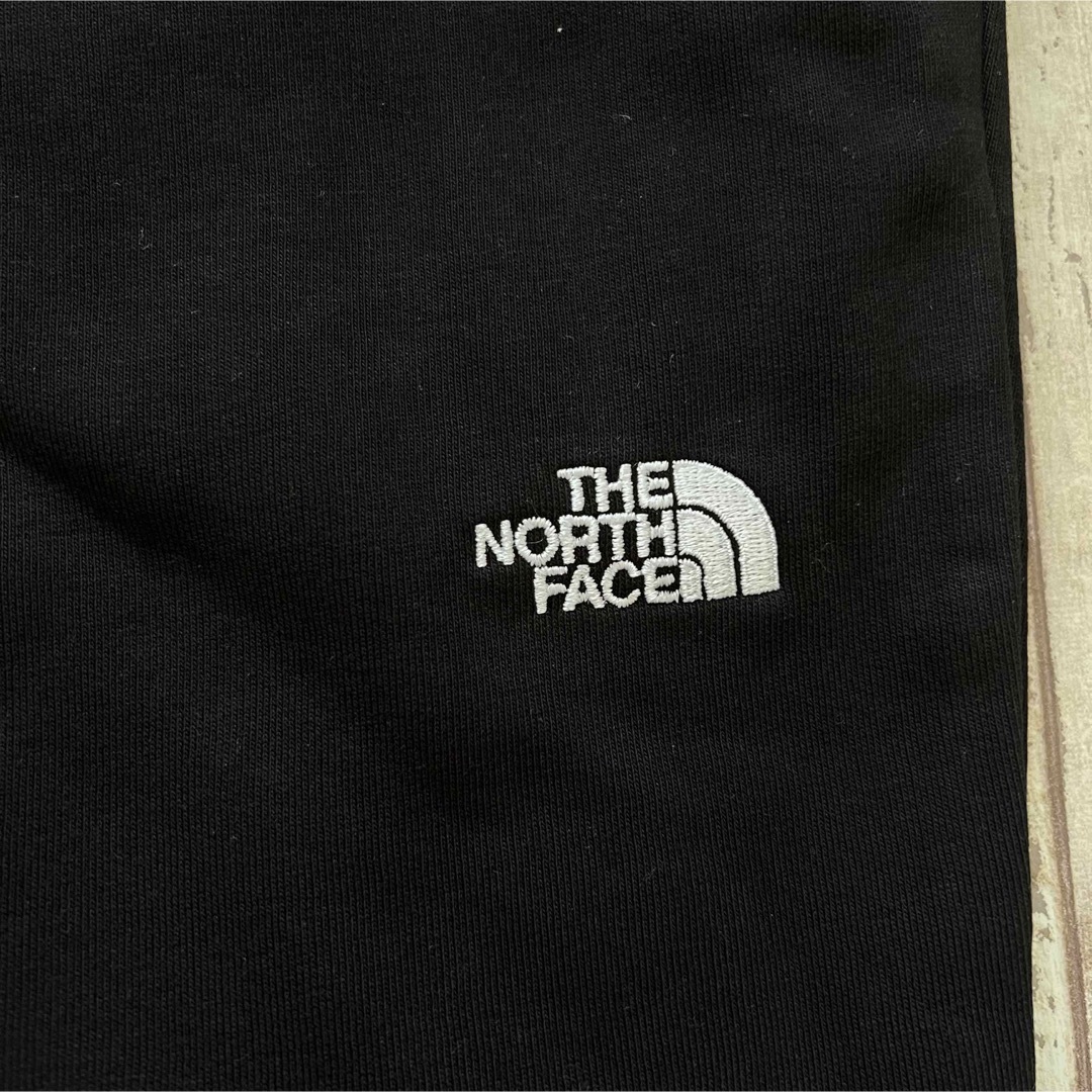 THE NORTH FACE(ザノースフェイス)の【海外限定】TNF レディース ジョガーパンツ 黒　US/L 日本サイズXL レディースのパンツ(その他)の商品写真